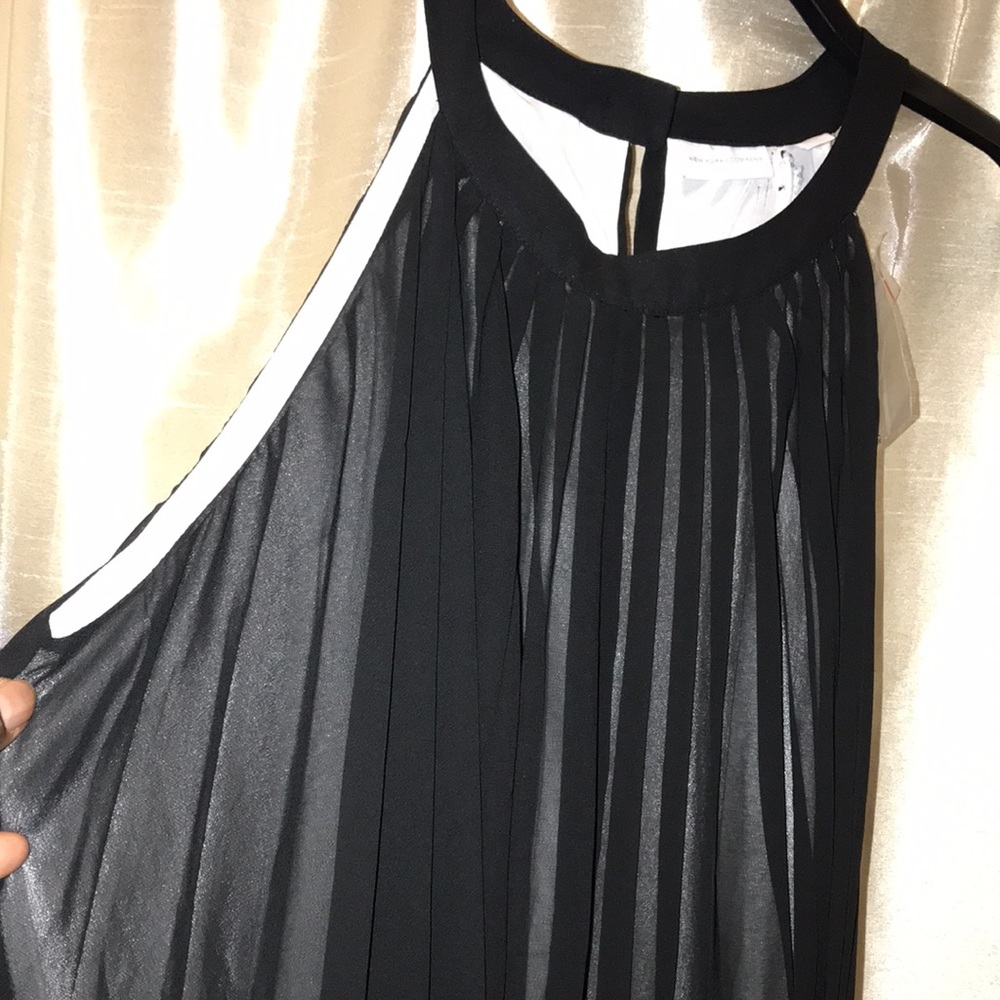 Dress - Picture 4 of 7